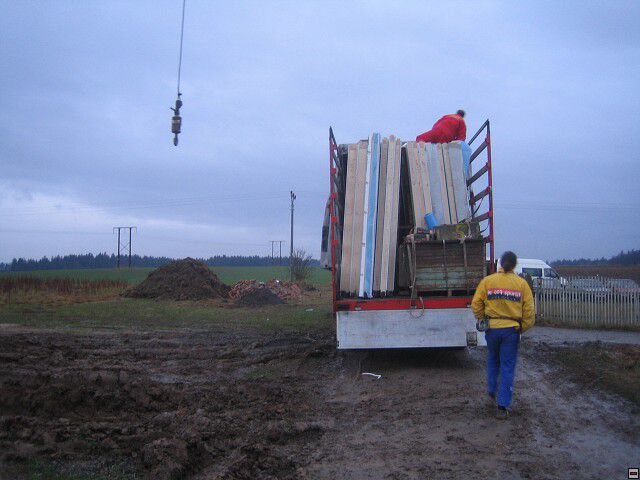 Stavba naeho instantnho domu. Leden 2006