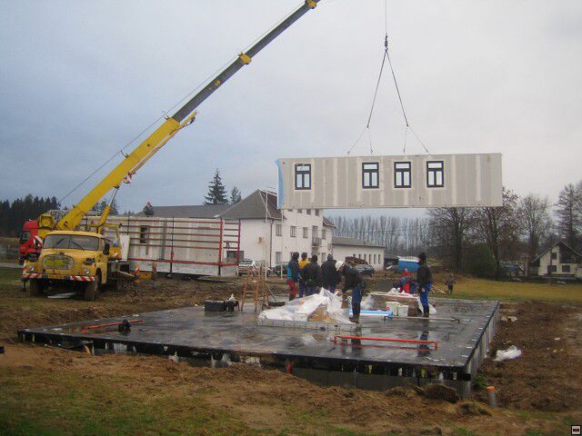 Stavba naeho instantnho domu. Leden 2006