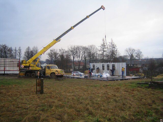 Stavba naeho instantnho domu. Leden 2006