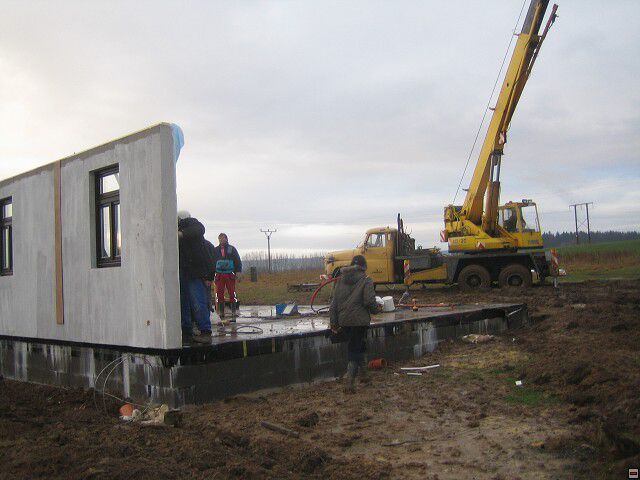 Stavba naeho instantnho domu. Leden 2006
