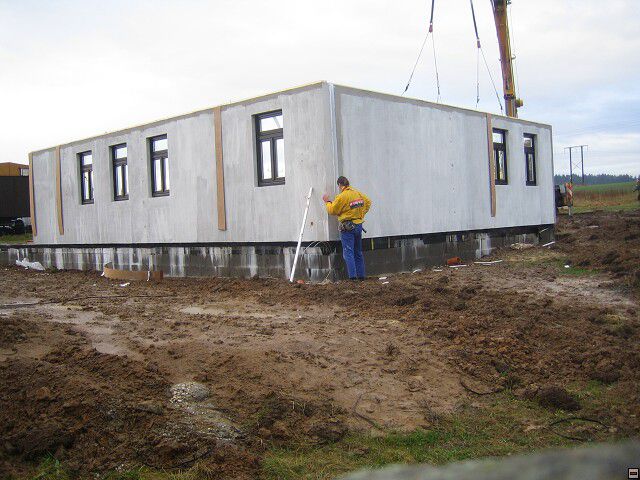 Stavba naeho instantnho domu. Leden 2006