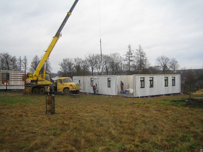 Stavba naeho instantnho domu. Leden 2006