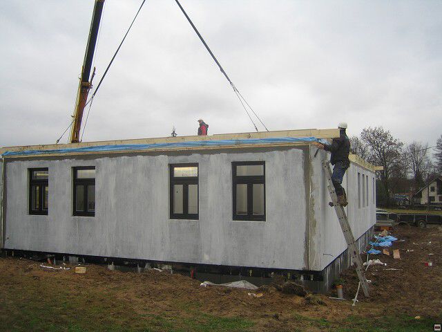 Stavba naeho instantnho domu. Leden 2006