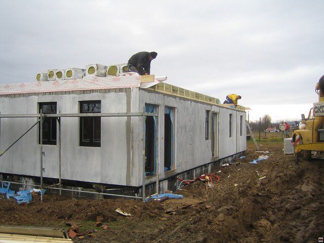Stavba naeho instantnho domu. Leden 2006