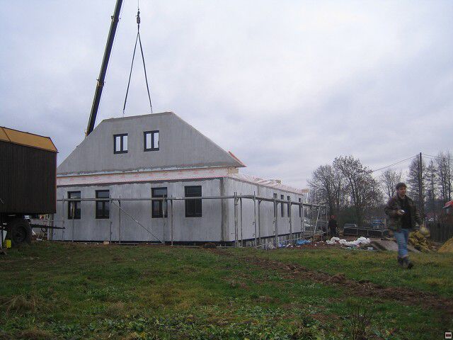 Stavba naeho instantnho domu. Leden 2006