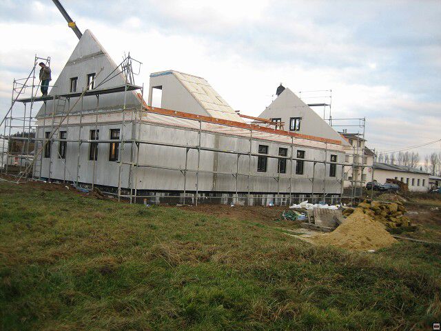 Stavba naeho instantnho domu. Leden 2006