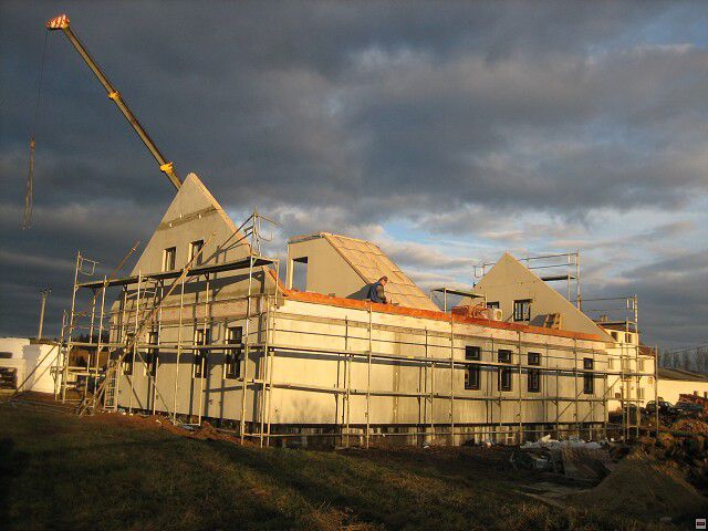 Stavba naeho instantnho domu. Leden 2006