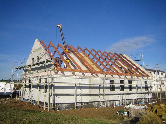 Stavba naeho instantnho domu. Leden 2006