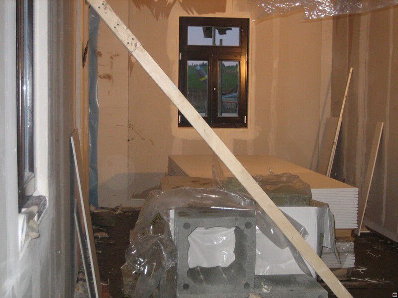 Stavba naeho instantnho domu. Leden 2006