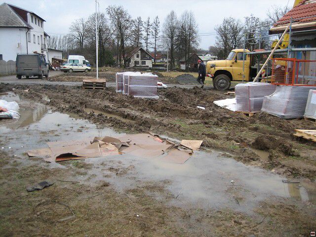 Stavba naeho instantnho domu. Leden 2006