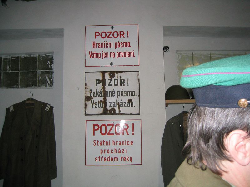 Veterni PS na vlet v pohranin rot Valtice - 2004