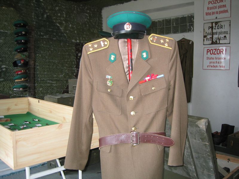 Veterni PS na vlet v pohranin rot Valtice - 2004