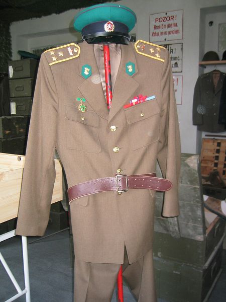 Veterni PS na vlet v pohranin rot Valtice - 2004